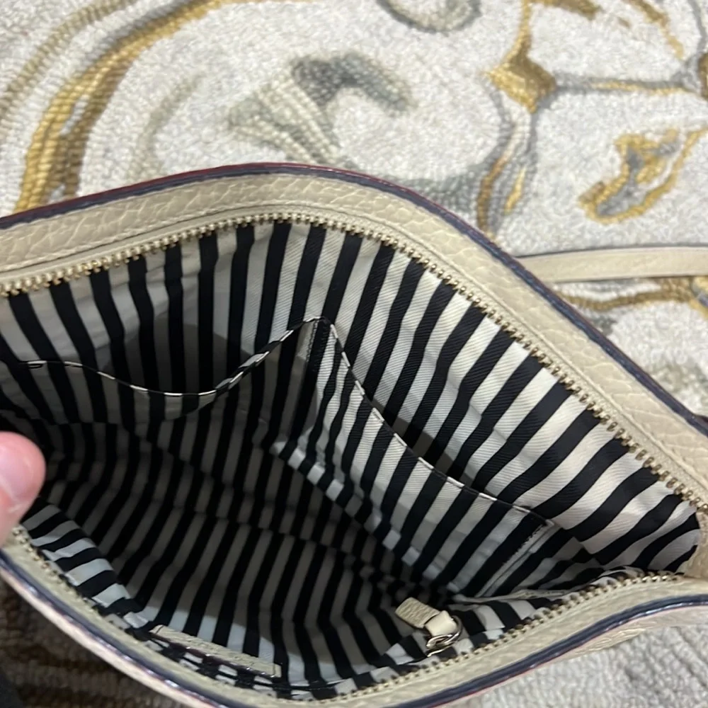 ♠️ kate spade crème black medium crossbody bag ♠️